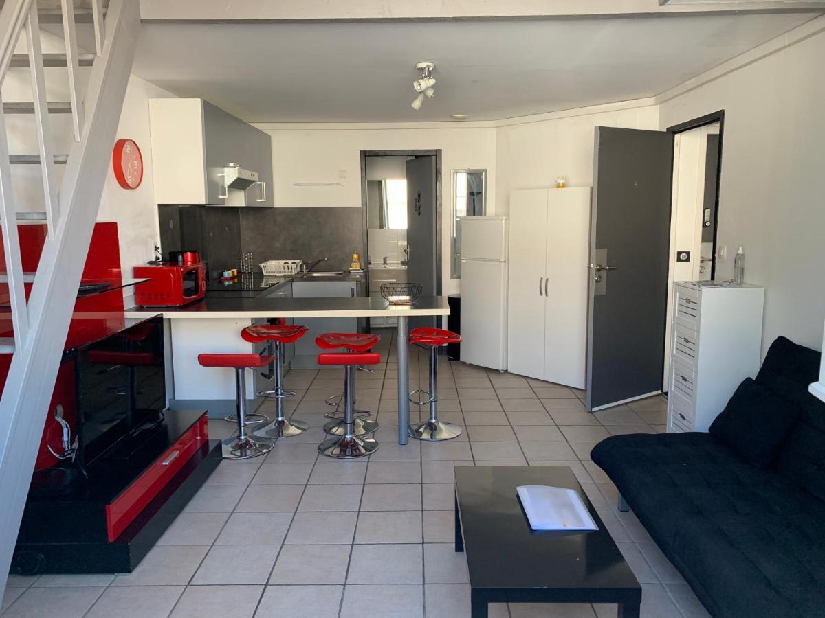 Appartement T3 Tout Confort En Duplex A 20Mn A Pied Du Centre-Ville Avec Tv Et Wifi La Rochelle  Kültér fotó