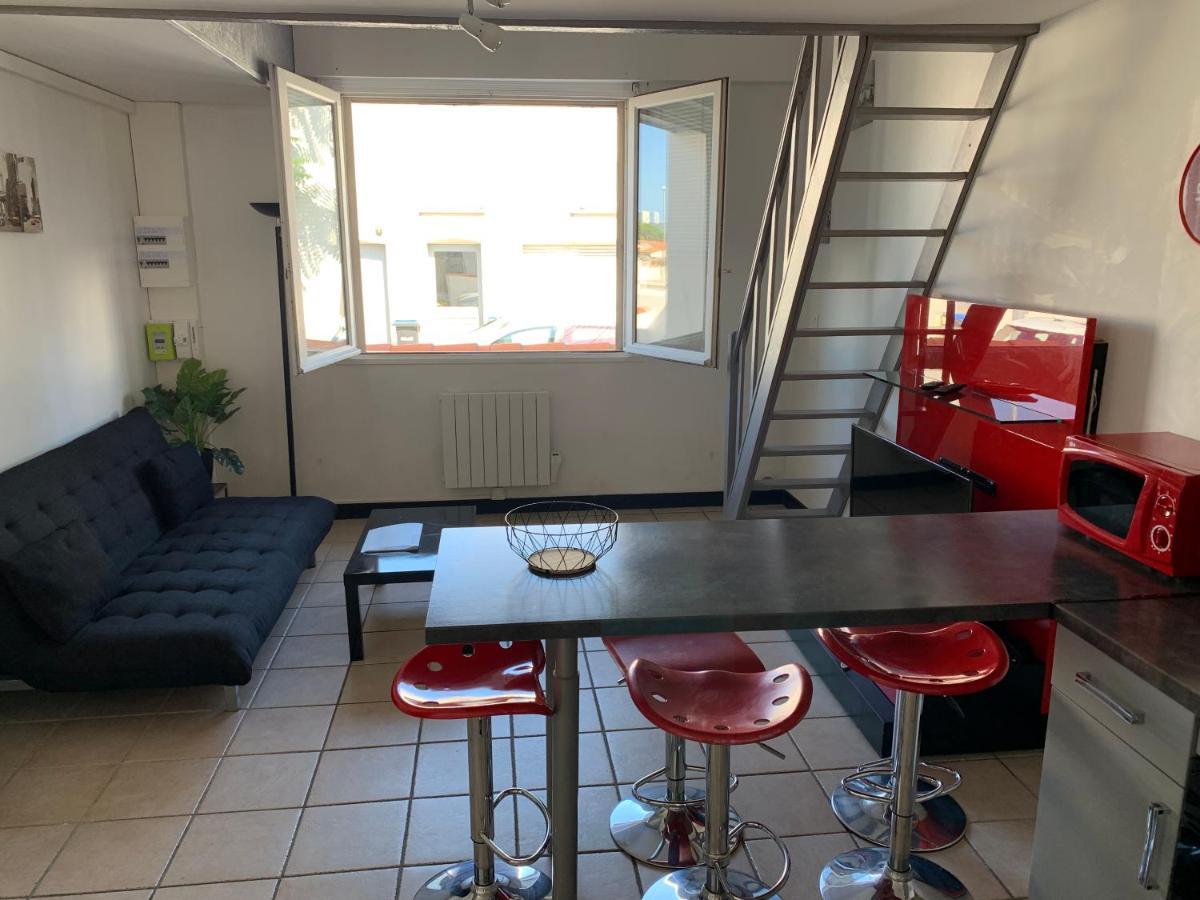 Appartement T3 Tout Confort En Duplex A 20Mn A Pied Du Centre-Ville Avec Tv Et Wifi La Rochelle  Kültér fotó
