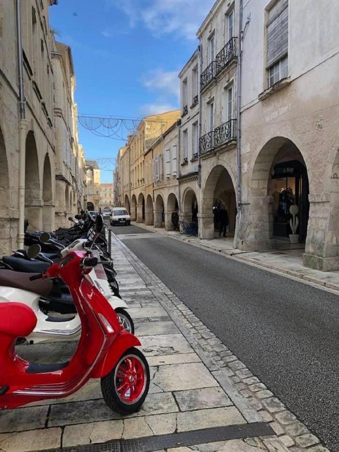 Appartement T3 Tout Confort En Duplex A 20Mn A Pied Du Centre-Ville Avec Tv Et Wifi La Rochelle  Kültér fotó